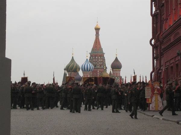 Soldiers in Red Square