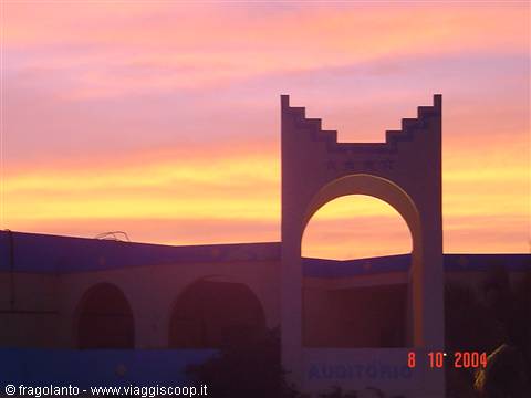 FANTASTIC SUNSET 