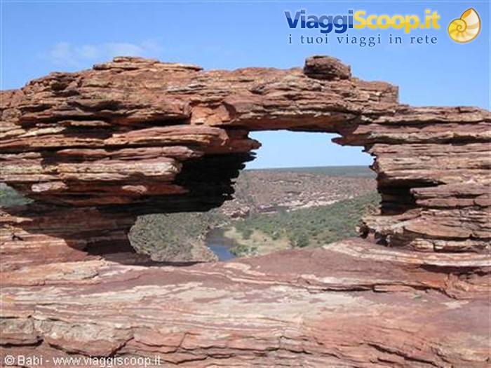 Natural rock arch in red sandstone over Murchison River, Kalbarri