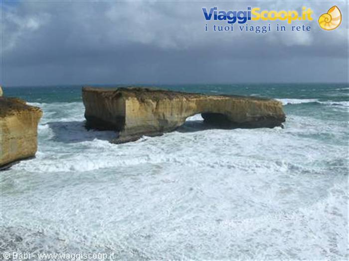 London Arch on the Great Ocean Road, limestone rock arch amid crashing waves