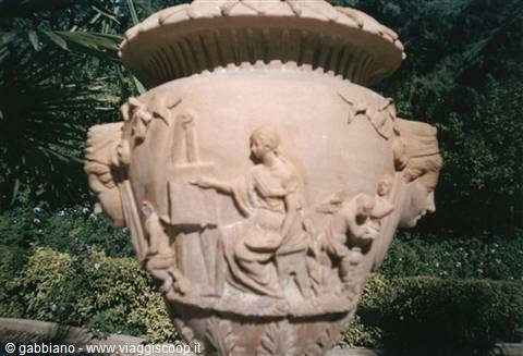 vase