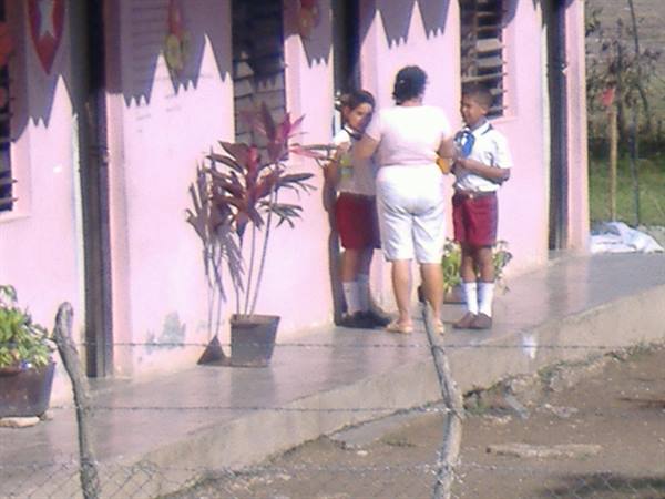 elementary school students camaguey