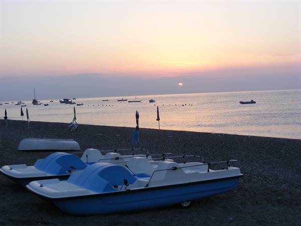 dawn in letojanni 1