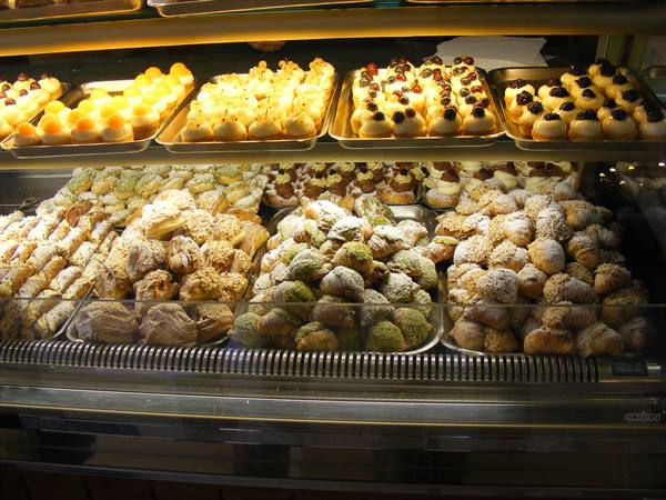 bronte (ct) luca pastry shop