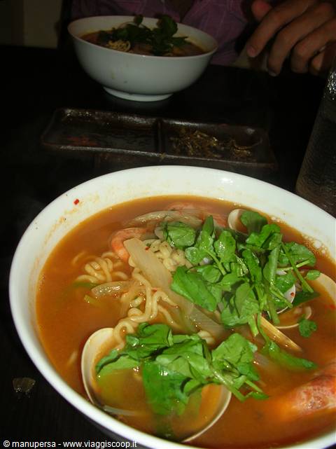TYPICAL CHINESE DISH.COST 2 EUROS