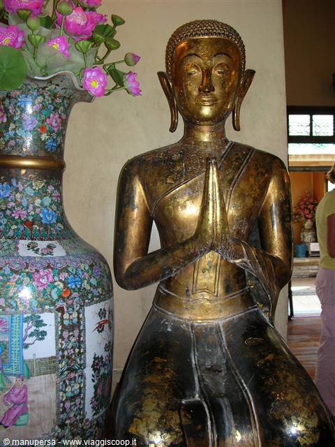 A SKELETAL BUDDHA!!