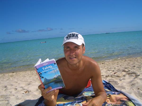 Ro and her Lonely Planet