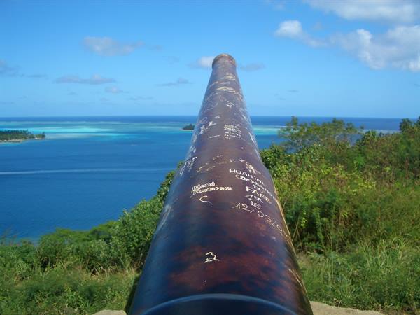 WORLD WAR II CANNON