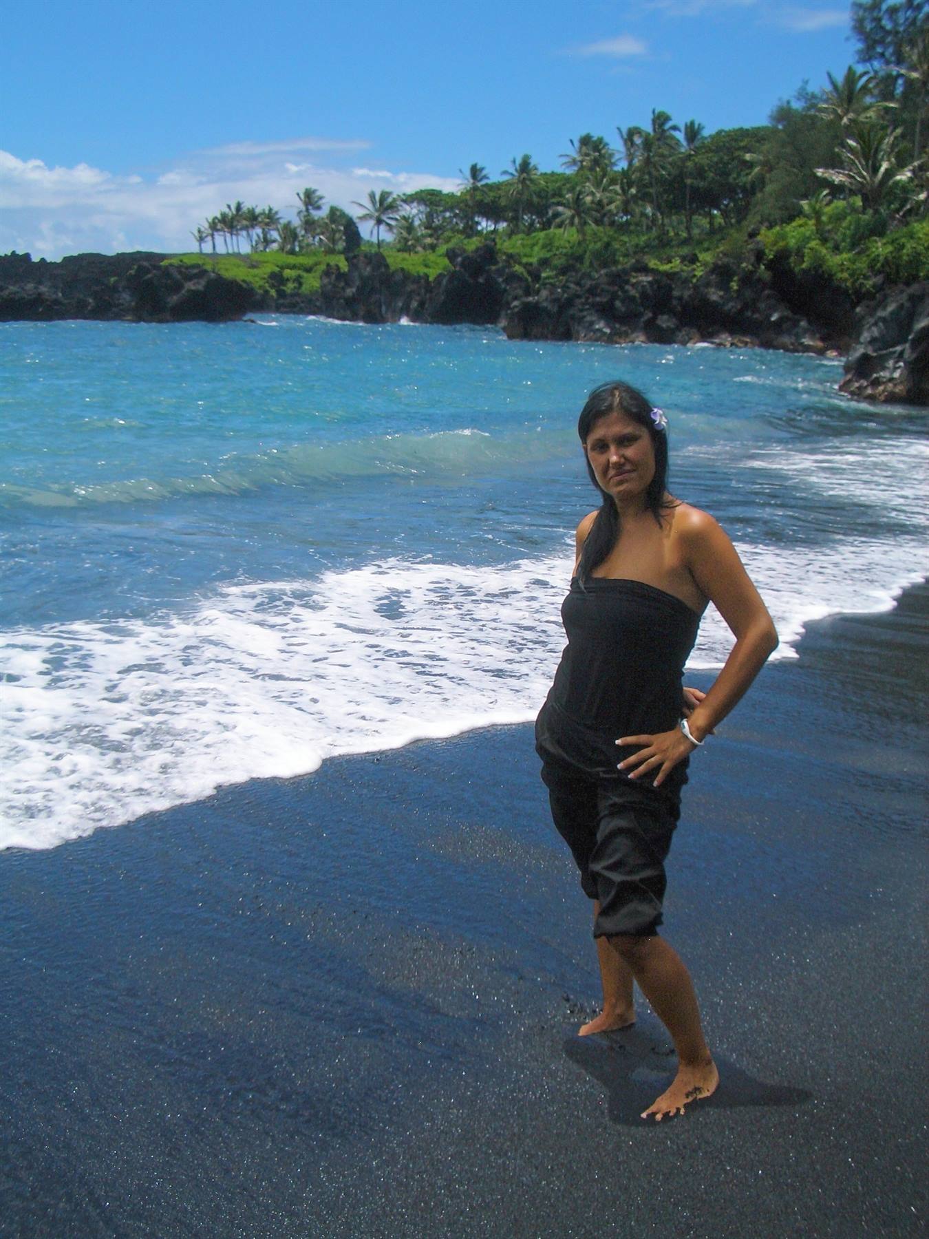 ME AT WAIANAPANAPA, BLACK BEACH