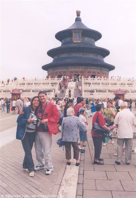 Tourist couple with camera in front of the Temple of Heaven, Beijing
