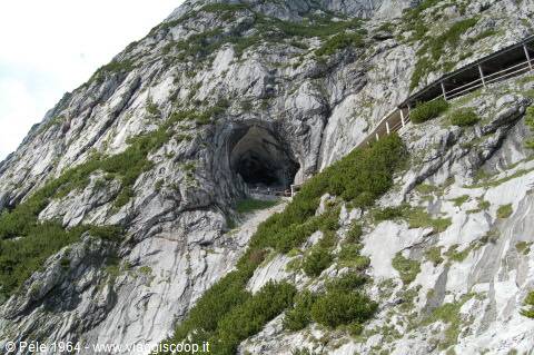 Eisriesenwelt ice cave