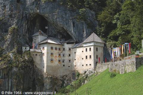 Predjama Castle